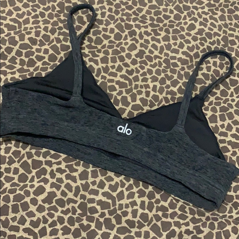 Alo yoga sport bra